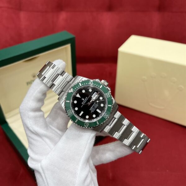 Rolex Submariner "Hulk" - m126610lv-0002 Replica