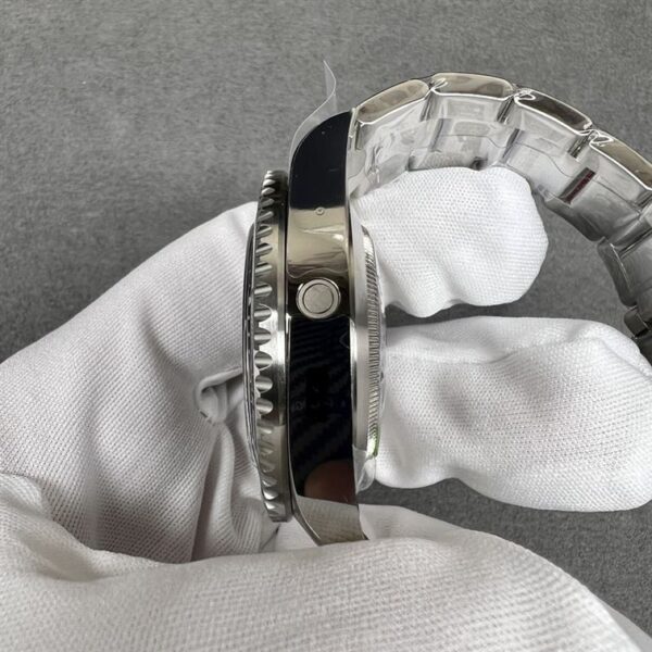 Rolex Sea-Dweller Watch - m126600-0002 Replica