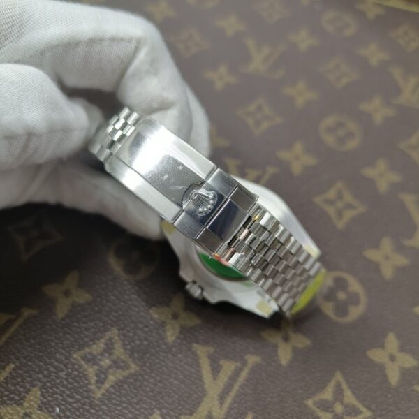 Rolex GMT-MASTER II "Pepsi" Watch - m126710blro-0001 Replica